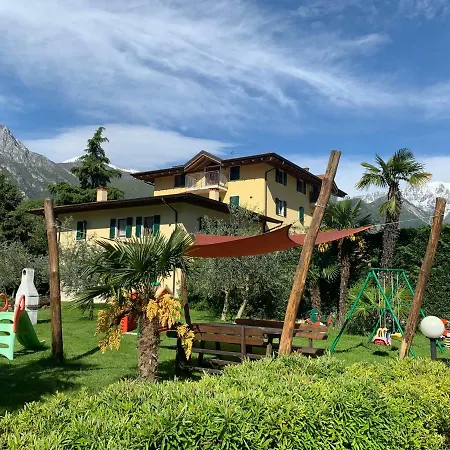 Agritur Girasole Kır Evi *